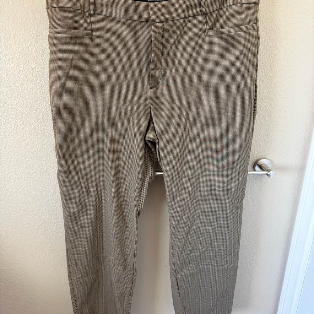 Banana Republic Women's Tan Chinos